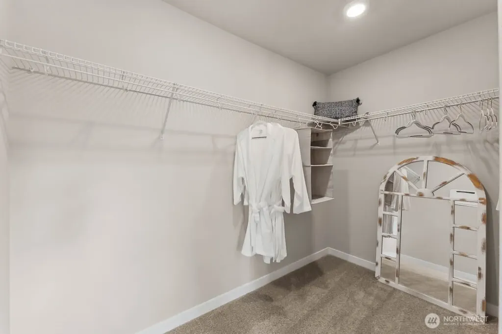 5524 S 328th Street Auburn WA 98001