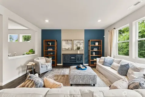 5524 S 328th Street Auburn WA 98001