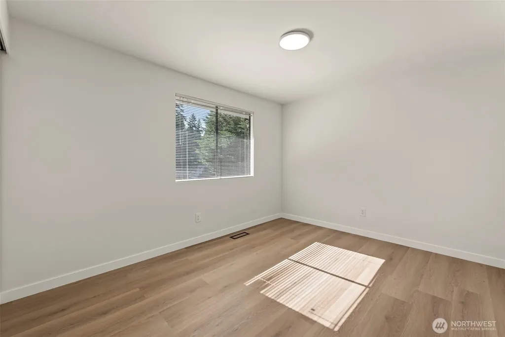 10914 165th Place NE Redmond WA 98052