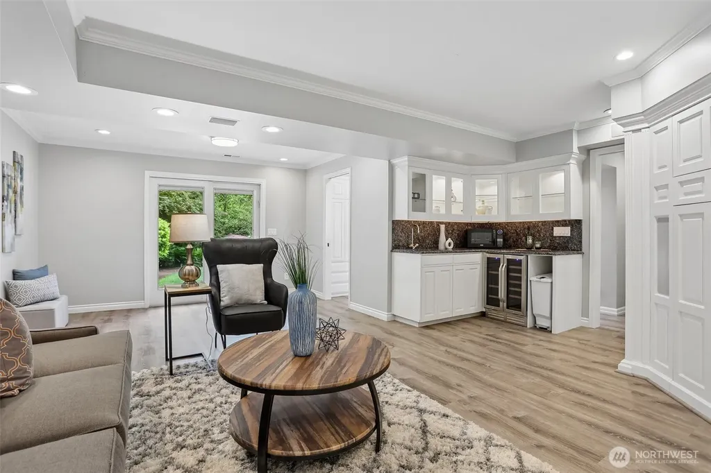 7514 Maltby Road Woodinville WA 98072