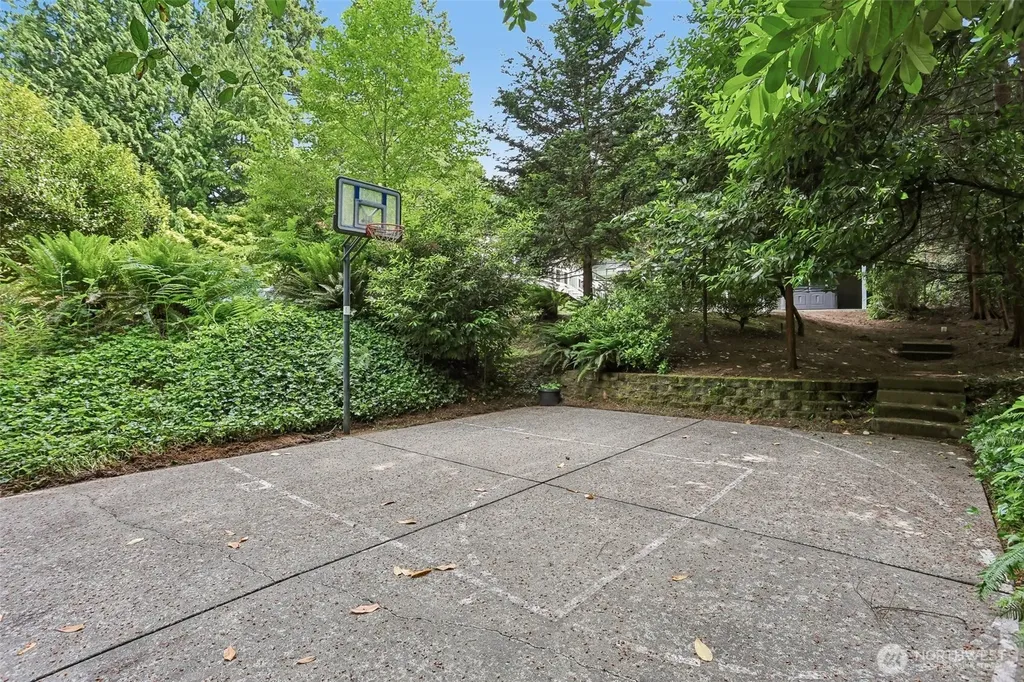 7514 Maltby Road Woodinville WA 98072