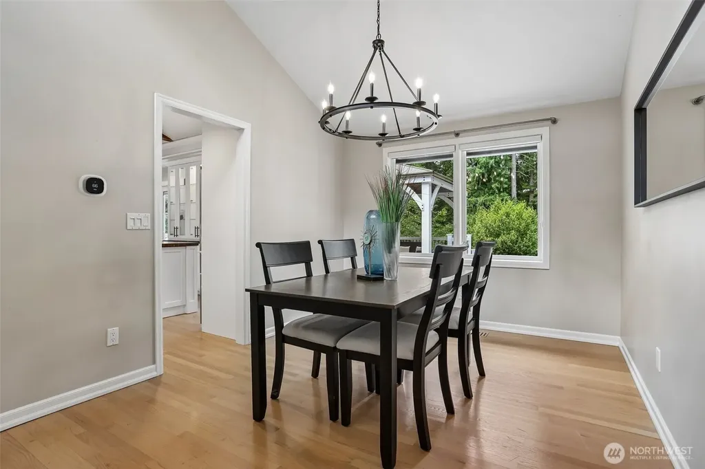 7514 Maltby Road Woodinville WA 98072
