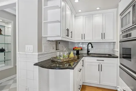 7514 Maltby Road Woodinville WA 98072