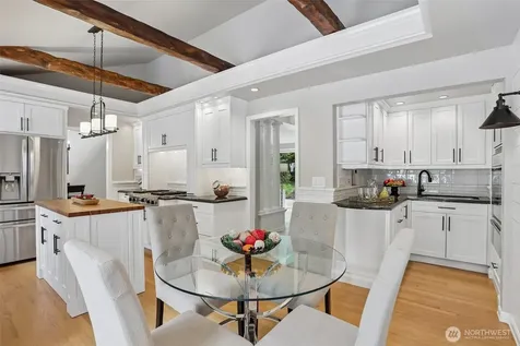 7514 Maltby Road Woodinville WA 98072