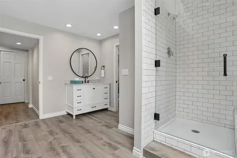 7514 Maltby Road Woodinville WA 98072