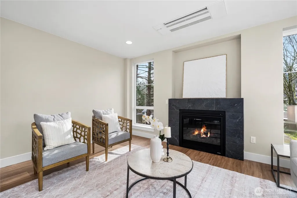 539 NW Juniper Street Issaquah WA 98027