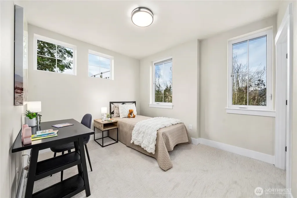 539 NW Juniper Street Issaquah WA 98027