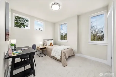 539 NW Juniper Street Issaquah WA 98027