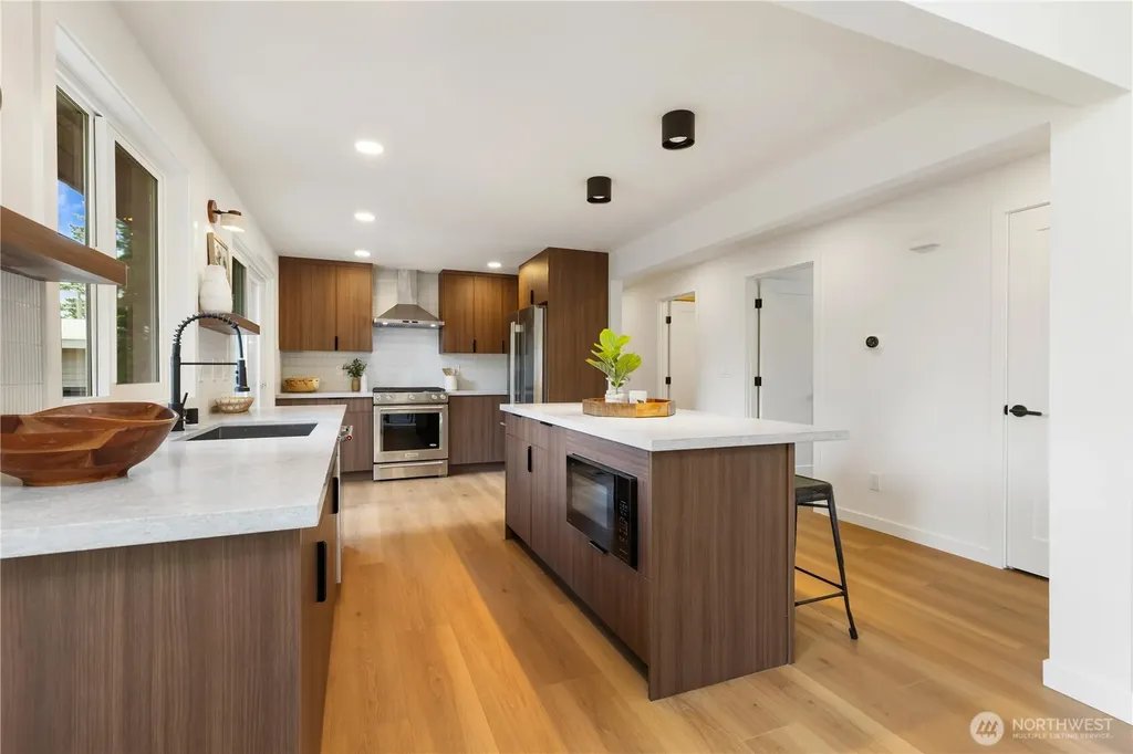 12615 SE 63rd Street Bellevue WA 98006