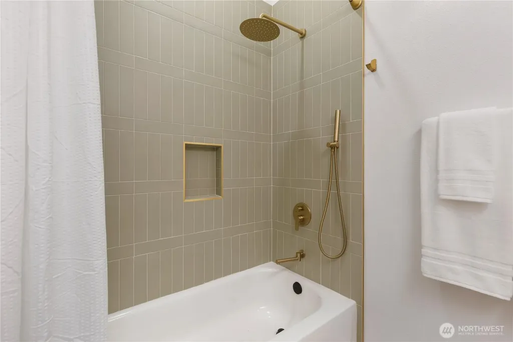 12615 SE 63rd Street Bellevue WA 98006