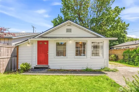 4051 19th Avenue SW Seattle WA 98106
