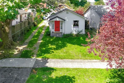 4051 19th Avenue SW Seattle WA 98106