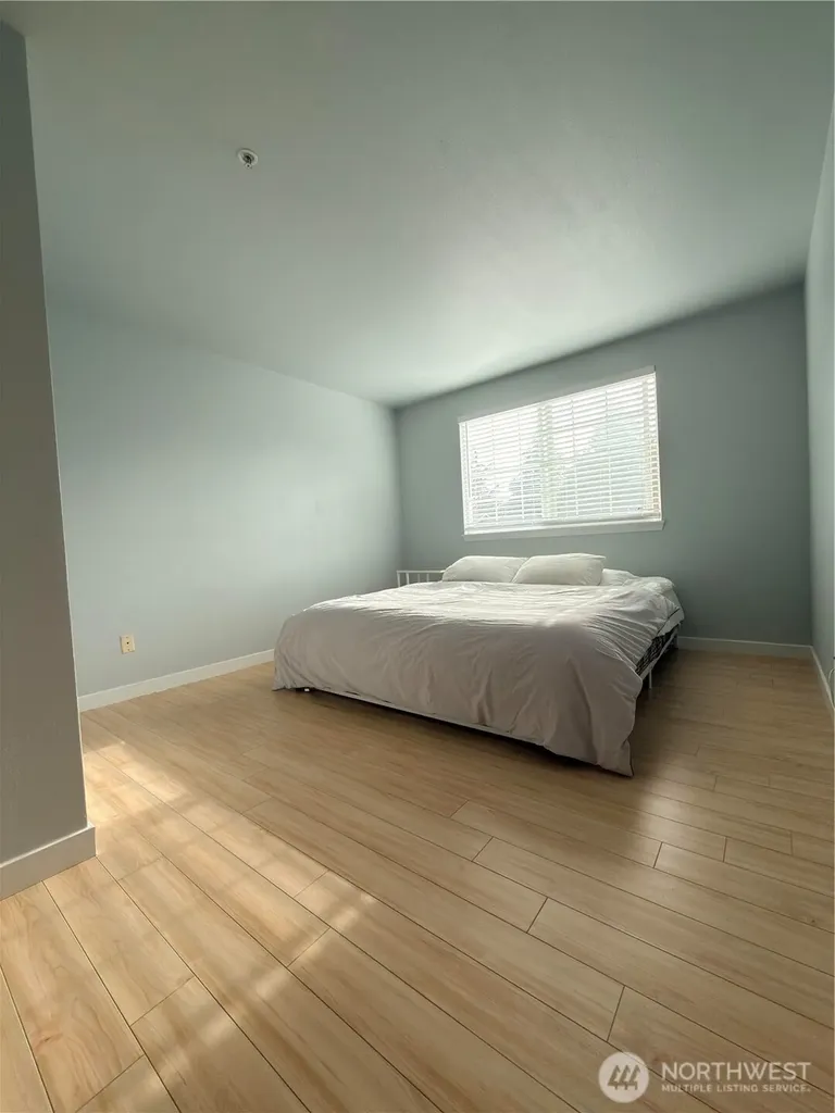 4802 Nassau Avenue NE Tacoma WA 98422