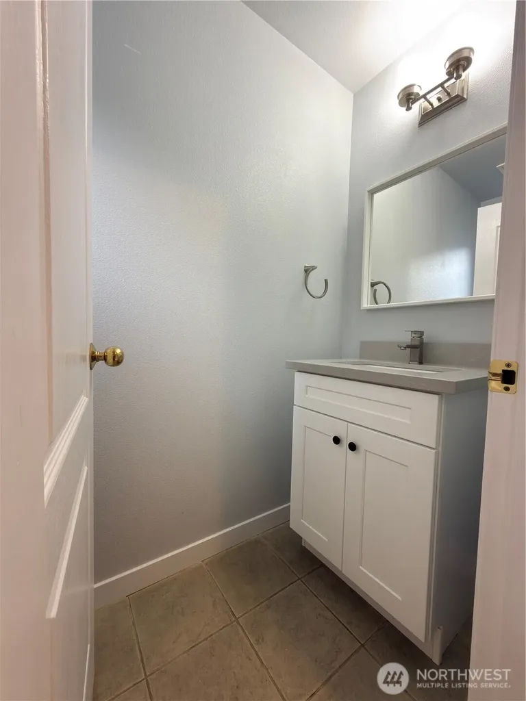 4802 Nassau Avenue NE Tacoma WA 98422