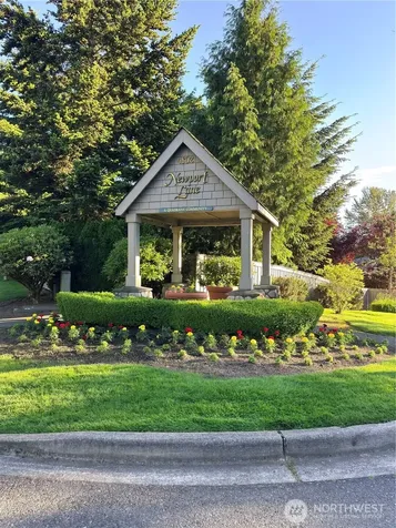 4802 Nassau Avenue NE Tacoma WA 98422