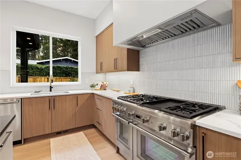 13310 NE 112th Place Redmond WA 98052