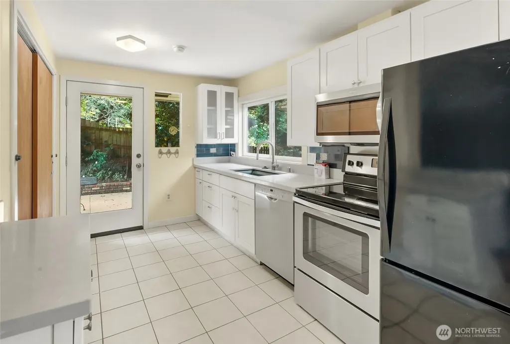 3815 NE 113th Street Seattle WA 98125