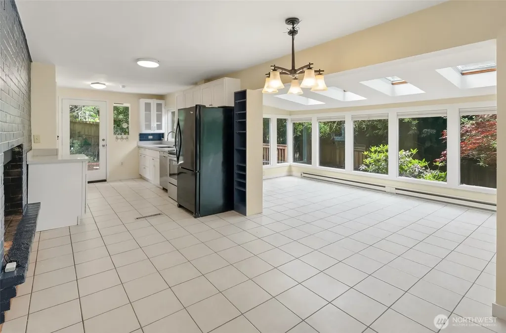3815 NE 113th Street Seattle WA 98125