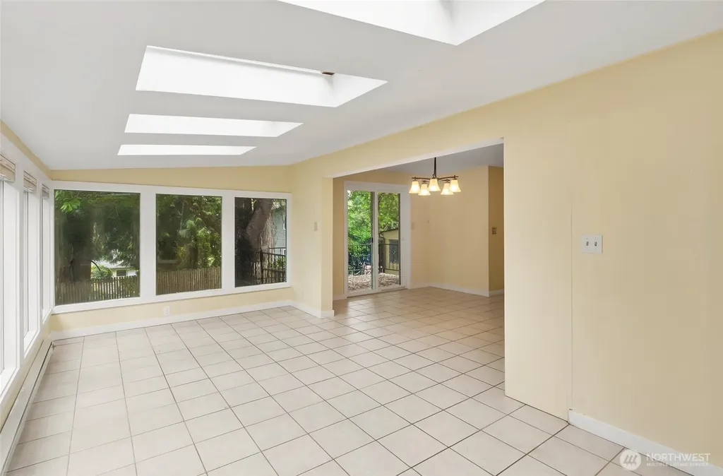3815 NE 113th Street Seattle WA 98125