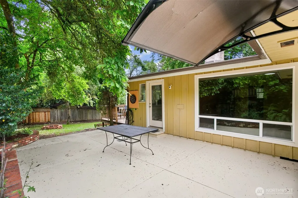 3815 NE 113th Street Seattle WA 98125