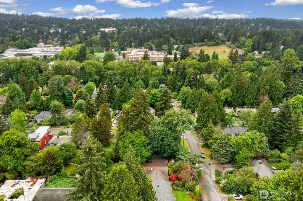3815 NE 113th Street Seattle WA 98125