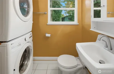 3815 NE 113th Street Seattle WA 98125