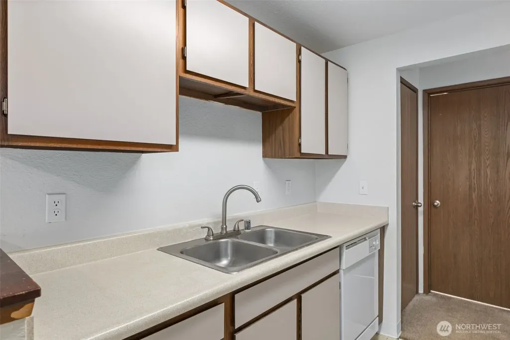 34025 1st Place S Federal Way WA 98003