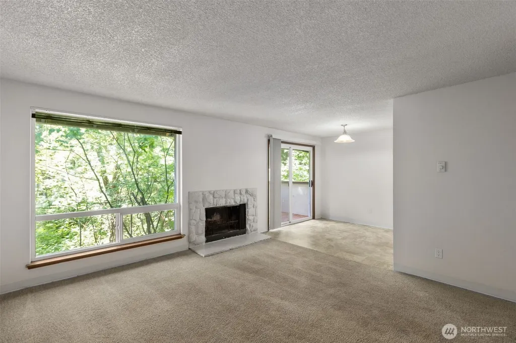34025 1st Place S Federal Way WA 98003