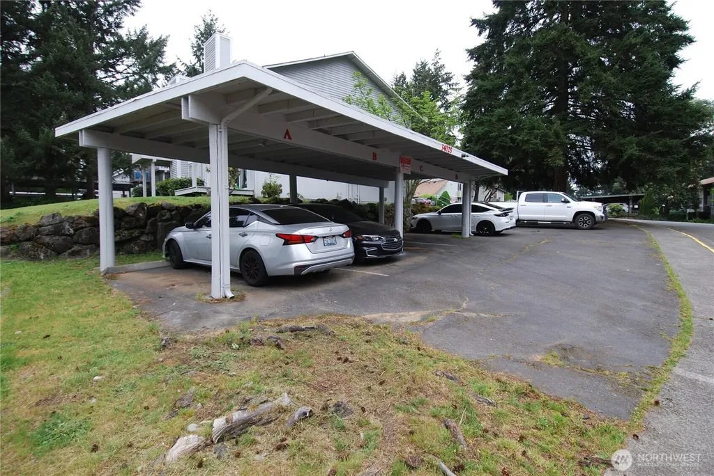 34025 1st Place S Federal Way WA 98003