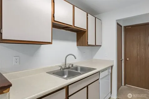 34025 1st Place S Federal Way WA 98003