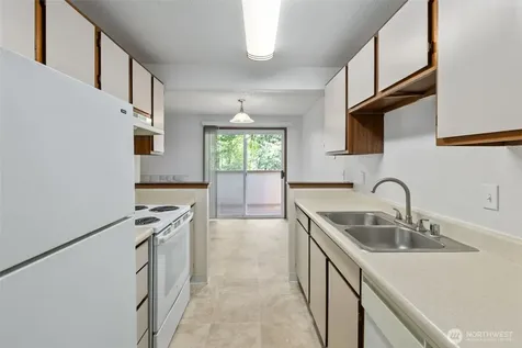 34025 1st Place S Federal Way WA 98003