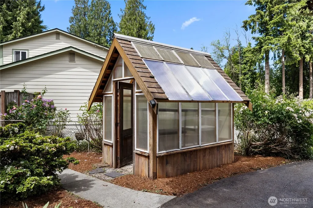 2401 SW 316th Street Federal Way WA 98023