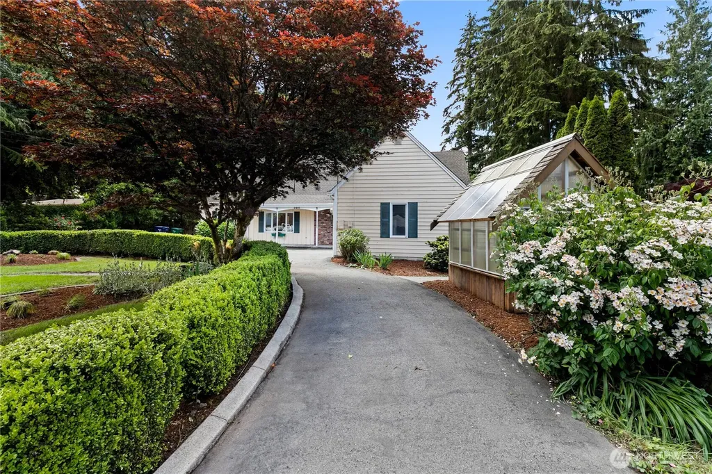 2401 SW 316th Street Federal Way WA 98023