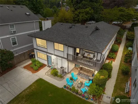 818 W Argand Street Seattle WA 98119