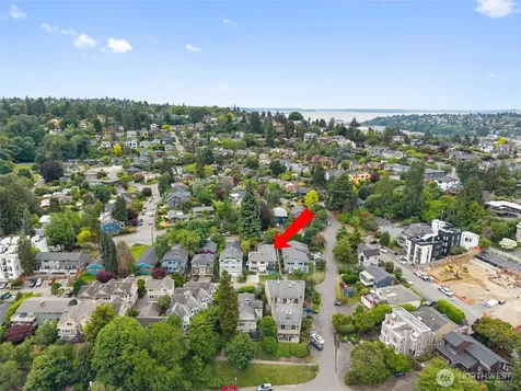 818 W Argand Street Seattle WA 98119