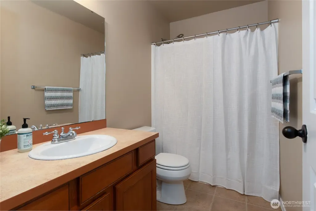 6401 151st Street NW Gig Harbor WA 98332