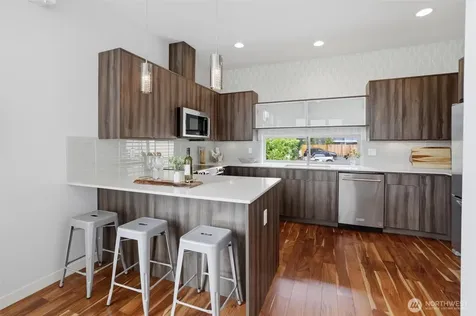 3655 Francis Avenue N Seattle WA 98103