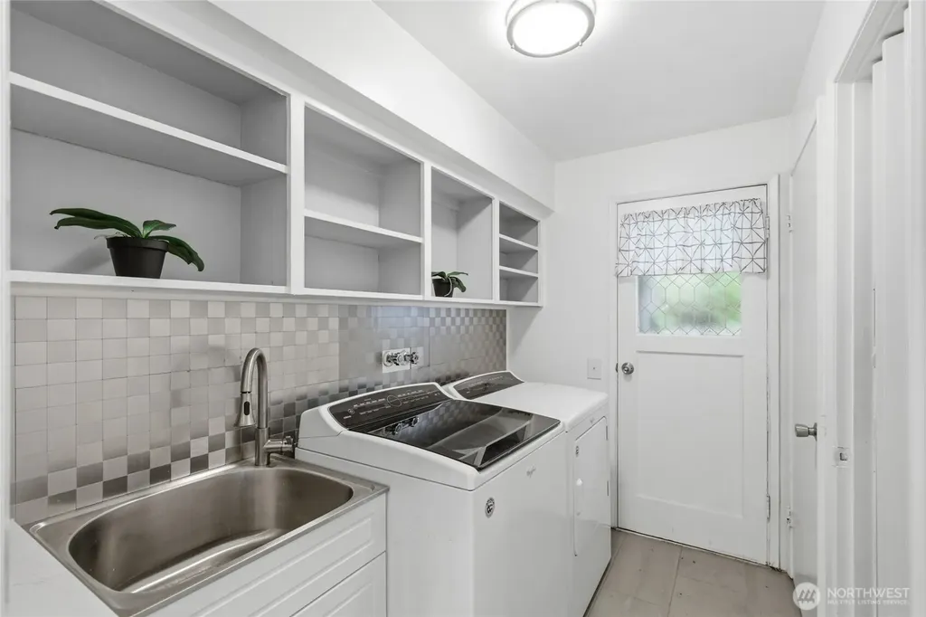 12828 78th Avenue S Seattle WA 98178
