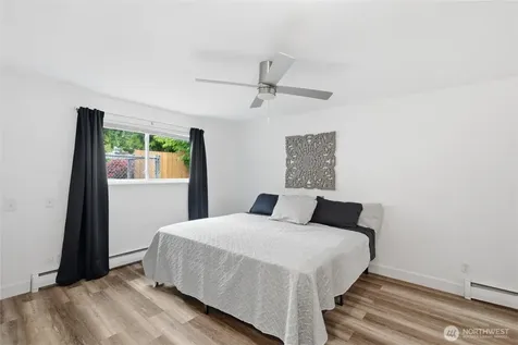 12828 78th Avenue S Seattle WA 98178