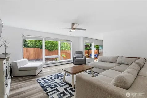 12828 78th Avenue S Seattle WA 98178