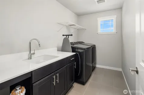 2119 NW Lynx Loop Issaquah WA 98027