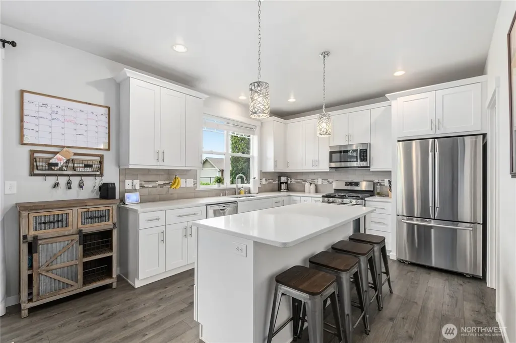1624 Main Street Lynden WA 98264