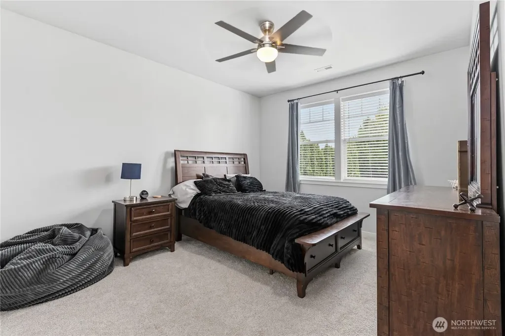 1624 Main Street Lynden WA 98264