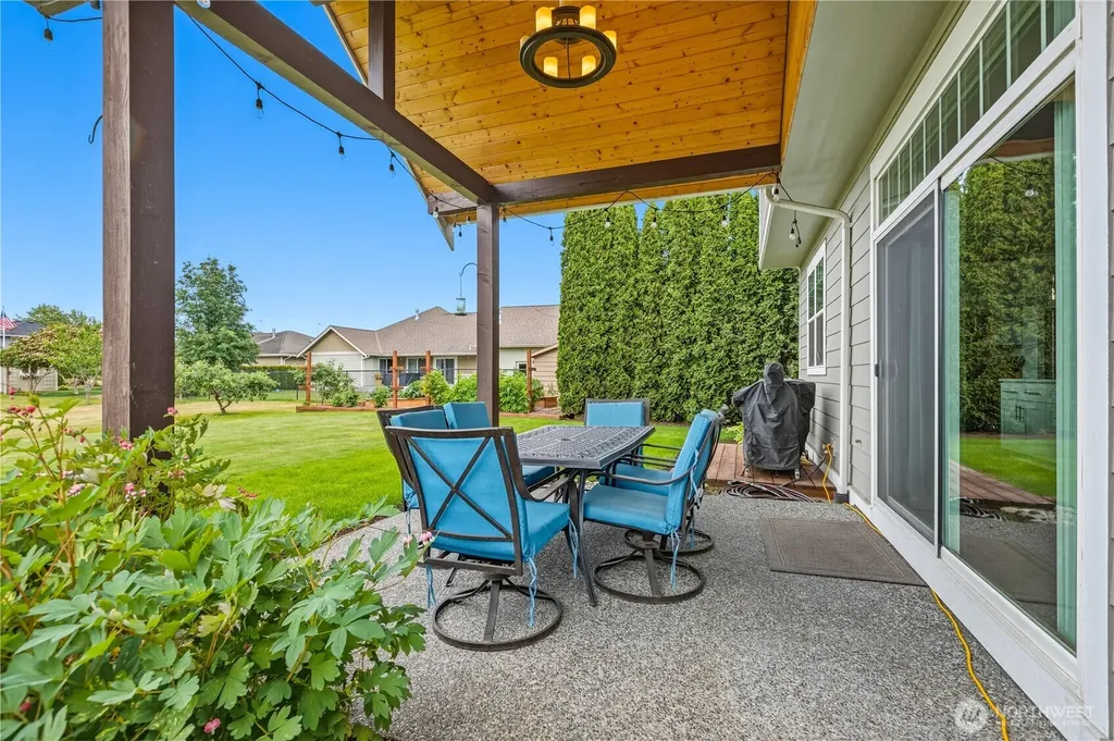 1624 Main Street Lynden WA 98264