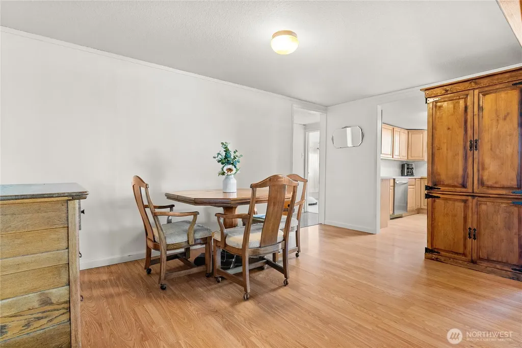 1885 SW Bay Street Port Orchard WA 98366