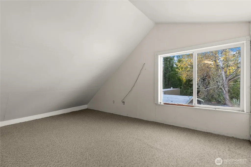 1885 SW Bay Street Port Orchard WA 98366