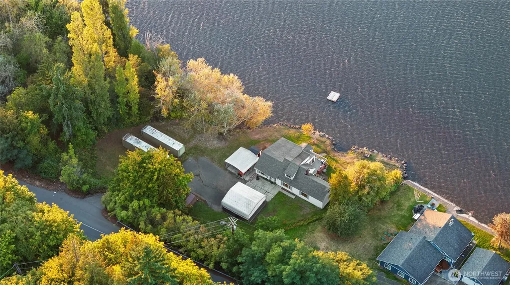 1885 SW Bay Street Port Orchard WA 98366