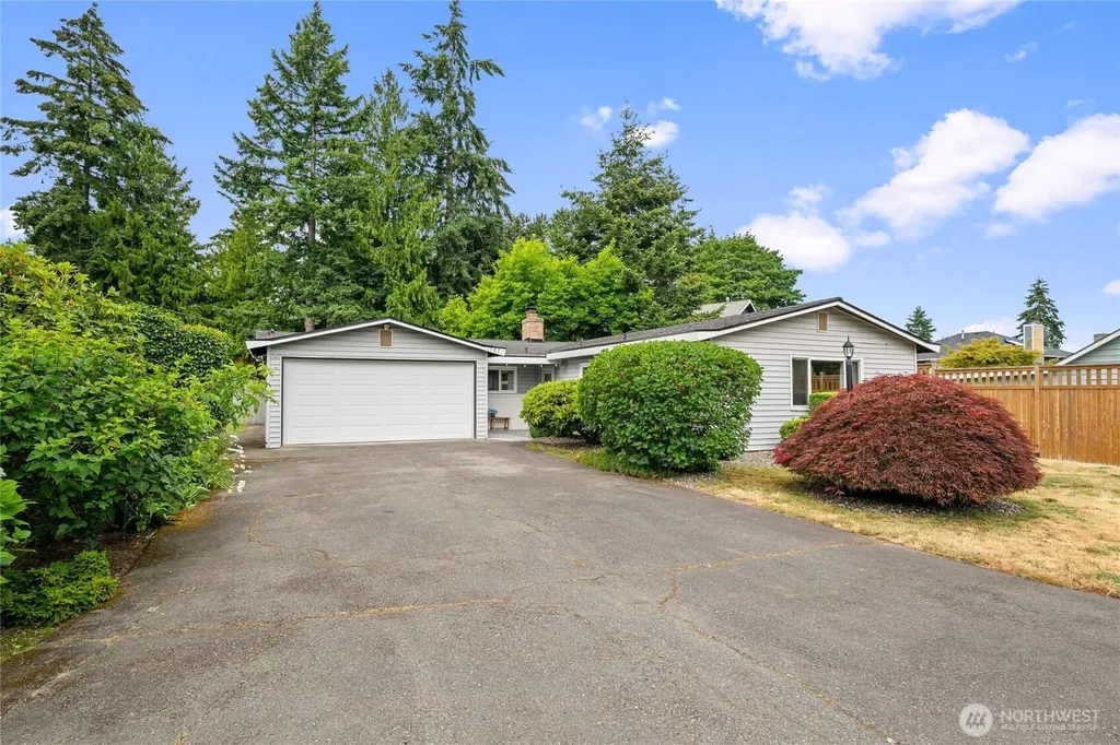 15821 14th Avenue SW Burien WA 98166