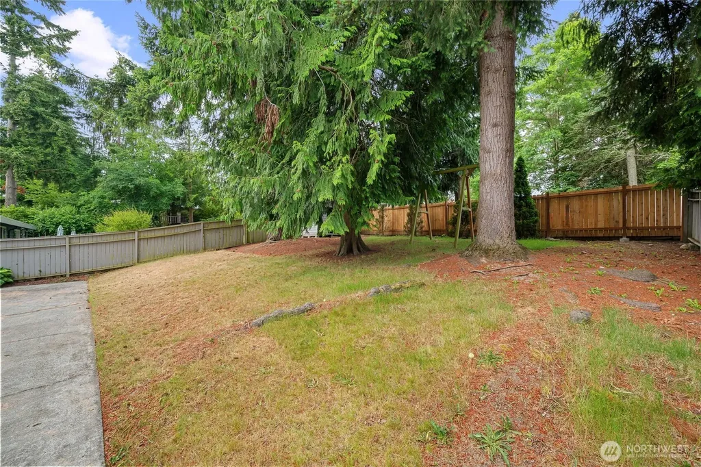 15821 14th Avenue SW Burien WA 98166