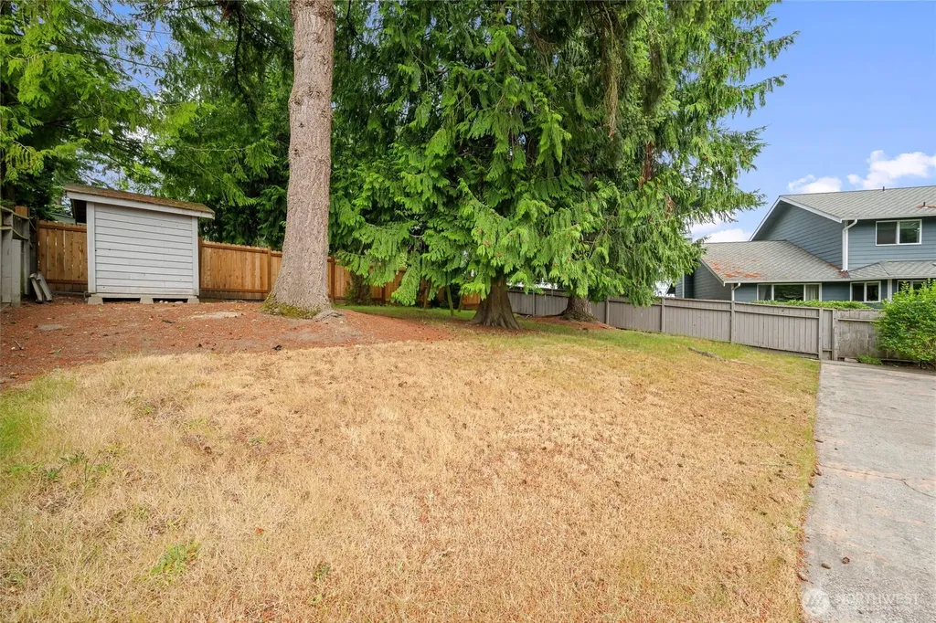15821 14th Avenue SW Burien WA 98166